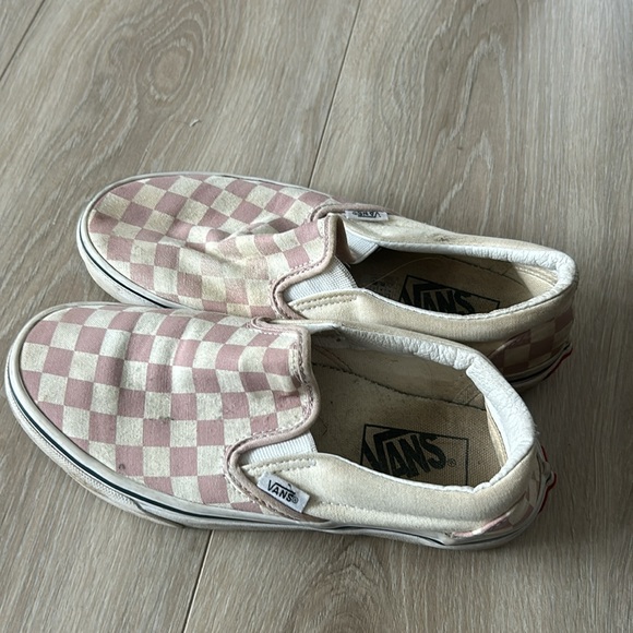 🌸VANS Pink checkered slip-ons - Picture 3 of 3